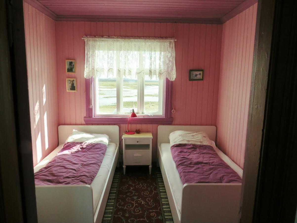Husey Hostel & Horsefarm エイイルススタジル エクステリア 写真