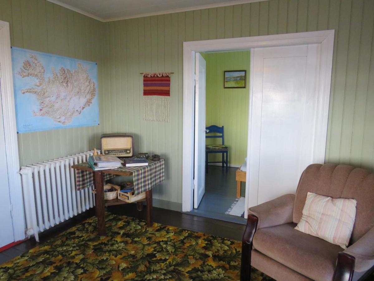 Husey Hostel & Horsefarm エイイルススタジル エクステリア 写真